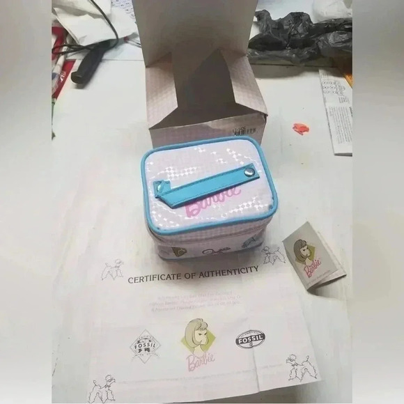 Fossil Barbie Pink Poodle Parade Watch New - Vintage - Picture 4 of 4